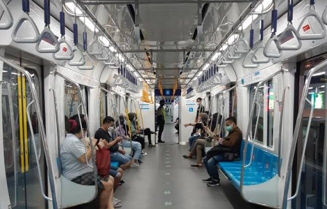 Naik TJ, LRT, MRT Gratis Cuma Modal Gender dan Kalender? Serius Nih!
