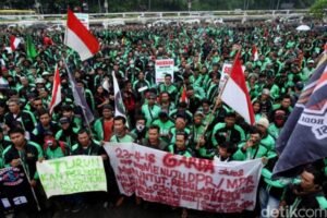 Foto aksi demontrasi driver Ojol (foto:ist)