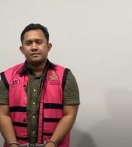 Kejaksaan Agung RI menangkap bos Buzzer (pendengung) M Adhiya Muzakki yang diyakini terlibat dalam memberikan komentar negatif di media sosial terkait penanganan perkara oleh Kejagung di media sosial. (Foto; Ist)