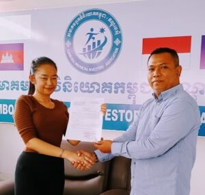 “Jangan buru-buru menilai. Di balik berita soal scam, ada ribuan warga kita yang hidupnya berubah karena bekerja dengan jalur yang benar di Kamboja,” ujarnya Iswandi.
