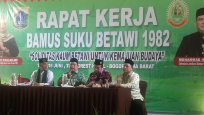 
					Raker Bamus Betawi 1982 yang di gelar di Bogor, Jawa Barat (foto:Praba/Ist)