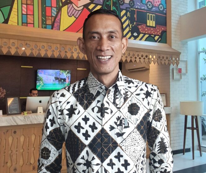 
					Efisiensi anggaran tentu bukan sebuah kesalahan. Tetapi dalam konteks ekonomi lokal, belanja pemerintah khususnya dalam bentuk pelatihan, seminar, dan pertemuan selama ini justru menjadi penggerak vital.(Foto:E.A Hartono)