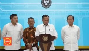 Menteri Energi dan Sumber Daya Mineral (ESDM) bahlil Lahadalia menegaskan bahwa empat Izin Usaha Pertambangan (IUP) nikel di Raja Ampat resmi dicabut. Empat perusahaan tersebut dinilai melanggar peraturan dalam konteks lingkungan. (Foto: Praba/Ist)