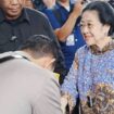 Politikus PDIP Guntur Romli menilai hal tersebut wajar. Lantaran, Megawati telah dianggap ibu bangsa. (Foto ; Ist)