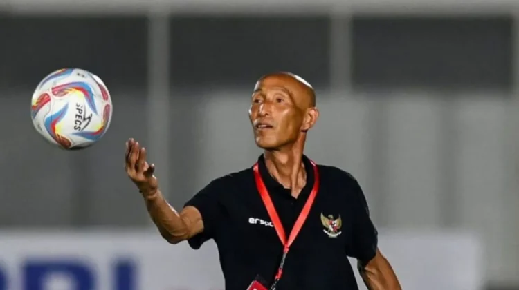 Coach Mochi tak lagi latih Timnas Putri. Kata PSSI, bukan karena gagal, tapi dipindah ke balik layar buat garap masa depan sepak bola wanita. (Foto Antara/Rivan Awal Lingga/Spt)