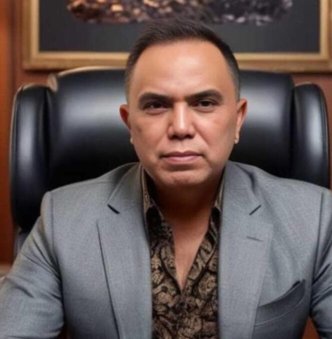 
					R. Haidar Alwi, tokoh kemanusiaan yang juga pendiri Haidar Alwi Care, menyebut Dasco sebagai “oase politik” di tengah padang pasir konflik kepentingan.(Isti)