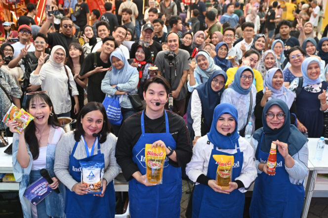 
					PT Indofood Sukses Makmur Tbk (Indofood) kembali memeriahkan gelaran Jakarta Fair Kemayoran (JFK) 2026. Mengusung tema “Semua Ada di Rumah Indofood”, pengunjung diajak menjelajahi ragam pengalaman seru yang menggugah selera dan penuh kejutan.(Foto:doc.Indofood)