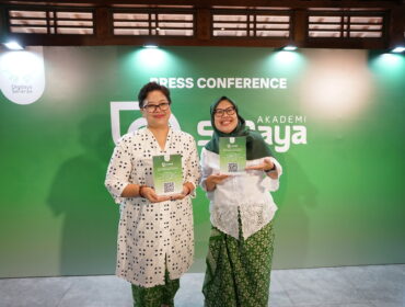 
“Peluncuran Akademi SaDaya ini adalah respon strategis setelah kami mendengar langsung suara teman-teman di lapangan, khususnya di sektor konservasi. Kami ingin bikin ruang belajar yang gampang diakses, relevan, dan bisa langsung dipakai untuk ambil keputusan yang berdampak positif,” ujar Sarilani Wirawan, Co-Founder dan Managing Director Digdaya Selaras (foto:Ist)