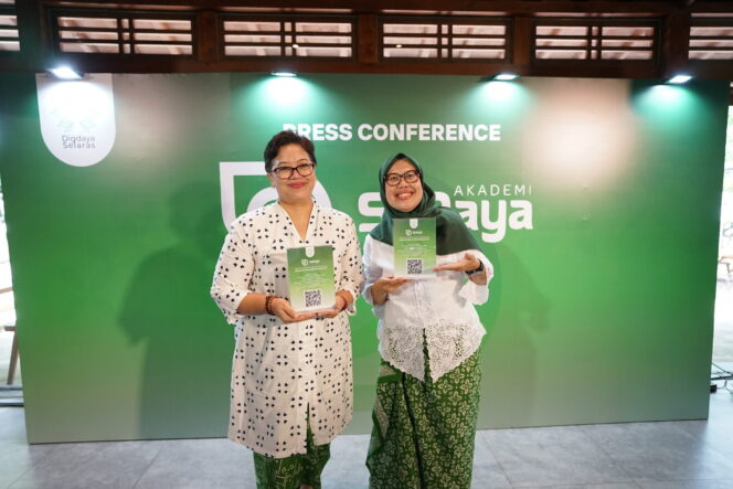 
					
“Peluncuran Akademi SaDaya ini adalah respon strategis setelah kami mendengar langsung suara teman-teman di lapangan, khususnya di sektor konservasi. Kami ingin bikin ruang belajar yang gampang diakses, relevan, dan bisa langsung dipakai untuk ambil keputusan yang berdampak positif,” ujar Sarilani Wirawan, Co-Founder dan Managing Director Digdaya Selaras (foto:Ist)