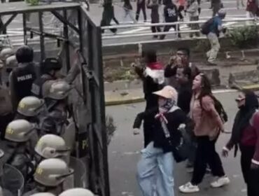 Laksi kecam aksi anarkis demo di DPR. Tuntut pelaku perusakan, pembakaran motor dan mobil diusut tuntas demi tegaknya hukum dan demokrasi damai.(foto:istimewa)