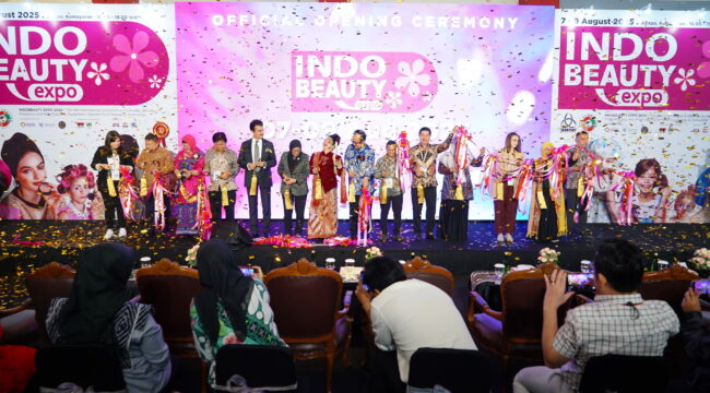 IndoBeauty Expo 2025 kembali hadir 7–9 Agustus di JIEXPO, Jakarta. Di tahun ke-15, pameran ini menjadi salah satu penggerak utama industri kosmetik nasional.(foto: istimewa)