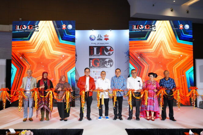 
					Data Kementerian Perindustrian RI terbaru menunjukkan, dalam tiga bulan pertama 2025 saja, nilai ekspor alas kaki Indonesia tembus 1,89 miliar dolar AS—naik 13,80 persen dibanding periode sama tahun lalu.(Foto:Istimewa)