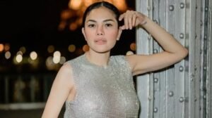 Nikita Mirzani melaporkan dugaan suap dan gratifikasi aparat penegak hukum ke KPK. Bukti laporan dipamerkan di Instagram, sementara KPK mulai telaah dan verifikasi kasus tersebut.(Foto:istimewa)
