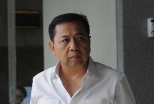 Setya Novanto, terpidana korupsi e-KTP, resmi bebas bersyarat pada 16 Agustus 2025 usai Mahkamah Agung memangkas hukumannya dari 15 tahun menjadi 12,5 tahun. Keluar dari Lapas Sukamiskin, Setnov kini hanya wajib lapor, bukan bebas murni.(Foto; Istimewa)