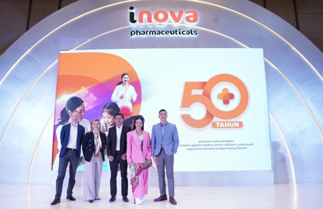 
					Selama 50 tahun, Povidone-Iodine jadi cairan cokelat legendaris di kotak P3K keluarga Indonesia. Dari luka kecil anak sekolah sampai kebutuhan medis, inilah kisah antiseptik yang tak pernah lekang oleh waktu.(Foto:Istimewa)