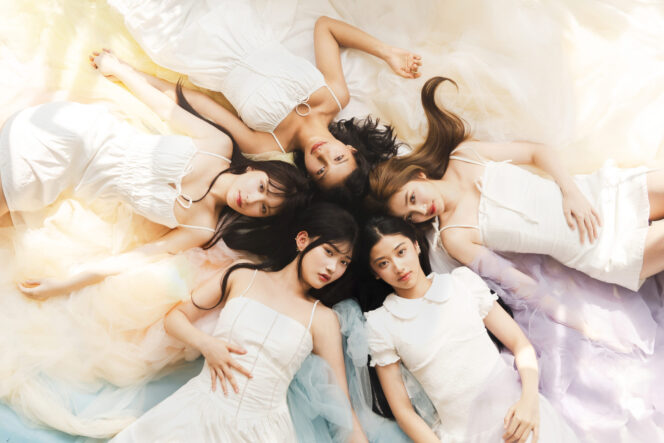 
					Di tengah musik yang makin monoton dan penuh tiruan, PAPION hadir sebagai girlband baru yang langsung mencuri perhatian unik, percaya diri, dan penuh kualitas.(foto;istimewa)