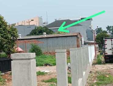 Lahan fasum di Perumahan Kalideres Permai, Jakarta Barat, yang seharusnya jadi ruang hijau masih dikuasai bangunan liar. Warga mendesak Gubernur DKI Jakarta turun tangan.(Foto:istimewa)