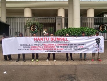HANTU Sumsel mendesak Kejaksaan Agung untuk memeriksa Walikota Palembang Ratu Dewa terkait dugaan fee proyek pendidikan Rp 84 miliar yang berpotensi merugikan ribuan siswa.(Foto:Istimewa)