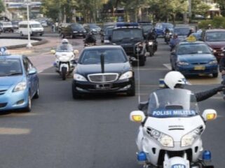 Gerakan “Stop Tot Tot Wuk Wuk” viral di medsos, menolak sirine dan strobo pejabat di jalan. Istana hingga Korlantas akhirnya buka suara.(foto : Istimewa)