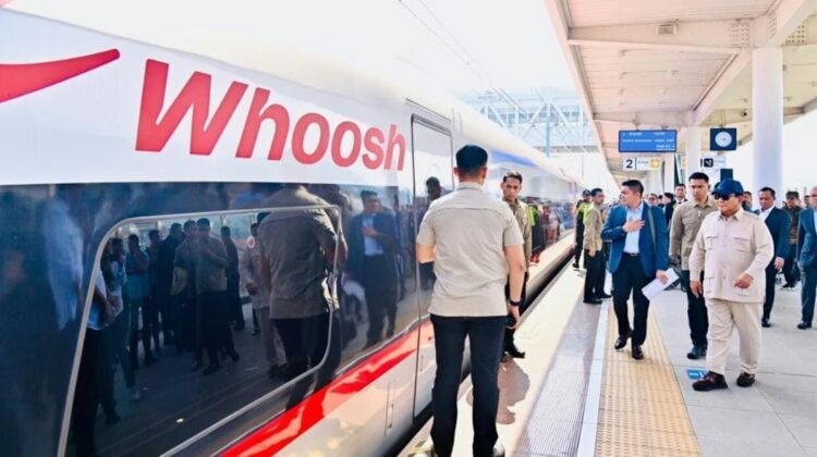 Presiden Prabowo akan menggelar rapat khusus membahas utang proyek kereta cepat Bandung-Jakarta (Whoosh). (Foto:Istimewa)