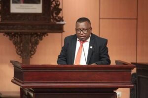 Senator asal Papua Agustinus R. Kambuaya mendukung putra Papua Frans Pigome dan Florentinus Beanal untuk menempati posisi strategis di PT Freeport Indonesia. Ia menilai, sudah saatnya anak negeri menjadi pemimpin di atas tanahnya sendiri.(Foto:Istimewa)
