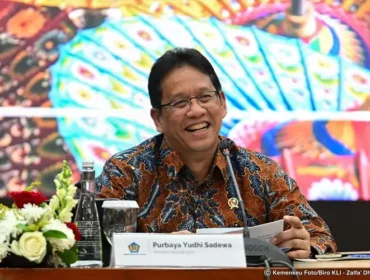 Menkeu Purbaya Yudhi Sadewa menyoroti praktik jual-beli jabatan di Bekasi dan penyimpangan di daerah lain. Ia menegaskan reformasi tata kelola belum tuntas dan meminta kepala daerah berbenah dalam dua kuartal ke depan.(Foto:Istimewa)