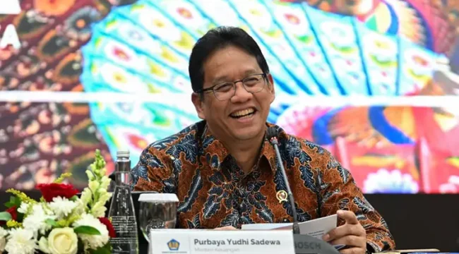 Menkeu Purbaya Yudhi Sadewa menyoroti praktik jual-beli jabatan di Bekasi dan penyimpangan di daerah lain. Ia menegaskan reformasi tata kelola belum tuntas dan meminta kepala daerah berbenah dalam dua kuartal ke depan.(Foto:Istimewa)