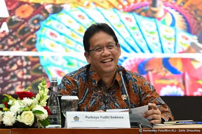 
					Menkeu Purbaya Yudhi Sadewa menyoroti praktik jual-beli jabatan di Bekasi dan penyimpangan di daerah lain. Ia menegaskan reformasi tata kelola belum tuntas dan meminta kepala daerah berbenah dalam dua kuartal ke depan.(Foto:Istimewa)