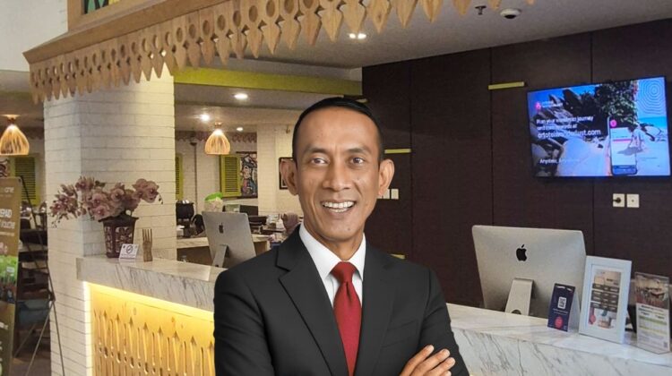 E.S. Hartono

General Manager, Hotel Maxone Kramat – Jakarta (Foto:Istimewa)