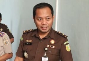 Kasi Datun Kejari Hulu Sungai Utara, Tri Taruna Fariadi, disebut kabur dan menabrak petugas KPK saat OTT di Kalimantan Selatan. Berikut profil dan rekam jejaknya.(Istimewa)