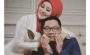 Atalia Praratya atau Bu Cinta menggugat cerai Ridwan Kamil di Pengadilan Agama Bandung. Perkara telah terdaftar dan dijadwalkan mulai disidangkan pekan ini, kata pihak pengadilan. (Istimewa)