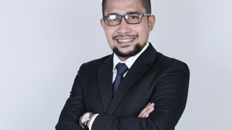 Sandri Rumanama membantah tuduhan JATAM yang menyeret Presiden Prabowo dan PT THL dalam isu banjir Sumatera, menilai klaim tersebut tidak rasional dan tanpa bukti.(Istimewa)