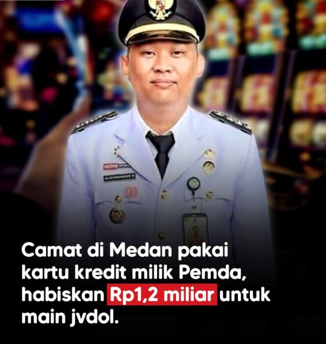 
					Camat Medan Maimun dicopot setelah diduga menyalahgunakan kartu kredit pemerintah daerah untuk judi online dengan nilai mencapai Rp1,2 miliar.
