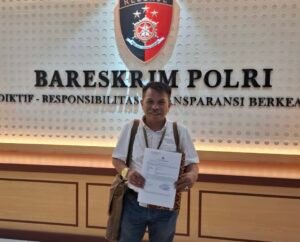 Kuasa hukum Kades Klapagading Kulon melaporkan Aspem Banyumas dan Camat Wangon ke Ombudsman terkait polemik SK PTDH sembilan perangkat desa dan dugaan ketidaknetralan ASN. (Istimewa)