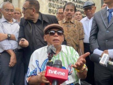 Eggi Sudjana dan Damai Hari Lubis silaturahmi ke Jokowi di Solo di tengah kasus ijazah palsu. Drama hukum dan politik bikin publik kepo.(Ist)