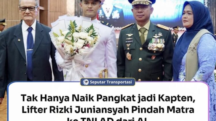 Atlet angkat besi Rizki Juniansyah menerima kenaikan pangkat luar biasa dari Letnan Dua menjadi Kapten dan berpindah matra dari TNI AL ke TNI AD.