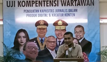 Sandri Rumanama mendukung langkah Kapolri memperkuat perlengkapan keselamatan polisi melalui standar MEPE agar anggota lebih aman saat bertugas di lapangan.