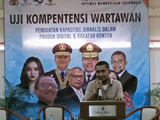 
					Founder Kontra Narasi Sandri Rumanama saat membuka kegiatan Uji Kompetensi Wartawan (UKW) dan pelatihan jurnalisme digital di Sofyan Hotel, Tebet, Jakarta Selatan, Kamis (5/2/2026).
