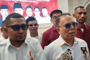 Pendiri Haidar Alwi Institute R. Haidar Alwi saat memberikan keterangan kepada awak media saat Rakernas perdana Haidar Alwi Institute di Jakarta, Senin (9/2/2026).