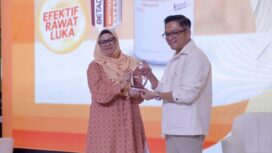 Betadine Bening Antiseptik hadir sebagai solusi perawatan luka kecil anak yang tidak perih, aman untuk kulit sensitif, termasuk anak di bawah usia dua tahun.