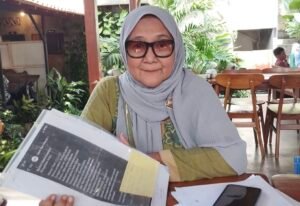 Eksekusi lahan di Pulogebang memicu kemarahan warga. Puluhan tanah terancam disita meski belum inkracht. Dugaan mafia tanah mencuat dalam sengketa lahan Jakarta Timur.