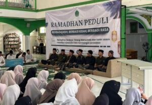 Forkom BEM/DEMA PTAI menggelar Ramadhan Peduli di Depok dengan buka puasa bersama, diskusi, dan santunan anak yatim bersama mahasiswa dan santri.