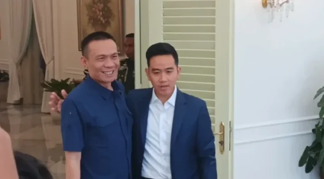 Usai bertemu Wapres Gibran, Rismon Sianipar menyebut hasil kajian terbarunya menunjukkan ijazah Jokowi asli.(Istimewa)