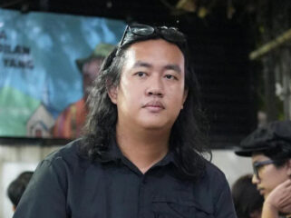 Aktivis KontraS Andrie Yunus disiram air keras oleh dua orang tak dikenal di kawasan Salemba, Jakarta. Korban mengalami luka bakar 24 persen dan menjalani operasi mata di RSCM. Polisi kini memburu pelaku.