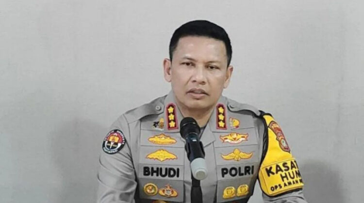 Wakil Koordinator KontraS, Andrie Yunus, disiram air keras di Jalan Salemba, Jakarta Pusat, Kamis malam (12/3/2026). Korban mengalami luka di tangan, wajah, dan mata. Polisi masih menyelidiki kasus ini untuk mengungkap pelaku dan motif serangan.