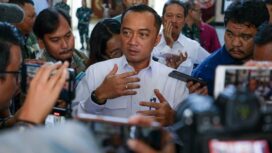 Istana memastikan harga BBM subsidi dan nonsubsidi tidak naik per 1 April 2026. Masyarakat diminta tetap tenang karena stok dijamin aman.