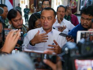 Istana memastikan harga BBM subsidi dan nonsubsidi tidak naik per 1 April 2026. Masyarakat diminta tetap tenang karena stok dijamin aman.