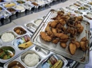 Hakim MK Guntur Hamzah mempertanyakan alasan anggaran program makan bergizi gratis dimasukkan ke sektor pendidikan dalam APBN 2026. Sorotan muncul karena dinilai tak selaras dengan fungsi kesehatan dan sosial.(Istimewa)