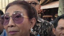 Susi Pudjiastuti resmi jadi Komisaris Utama Independen Bank BJB dan langsung targetkan pemberantasan pinjol ilegal di Jawa Barat lewat kredit bunga rendah.