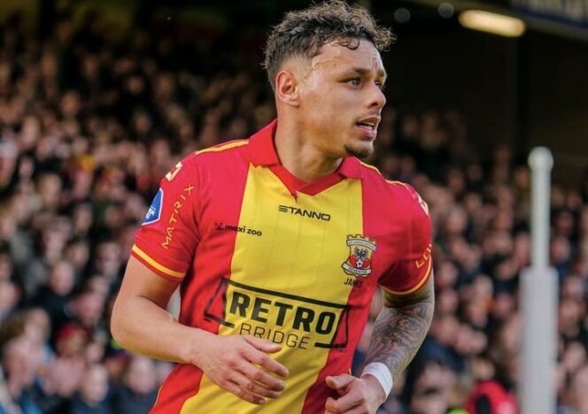 
					Dean James, Go Ahead Eagles, KNVB, naturalisasi pemain, kewarganegaraan ganda, aturan sepak bola Belanda, NAC Breda, berita sepak bola terbaru, status pemain naturalisasi, regulasi KNVB(Istimewa)